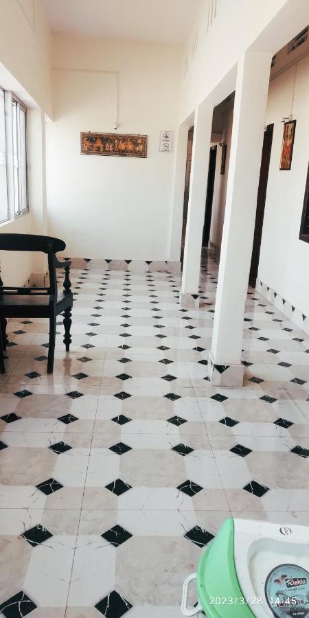 Bhuban Heritage Inn プリ エクステリア 写真