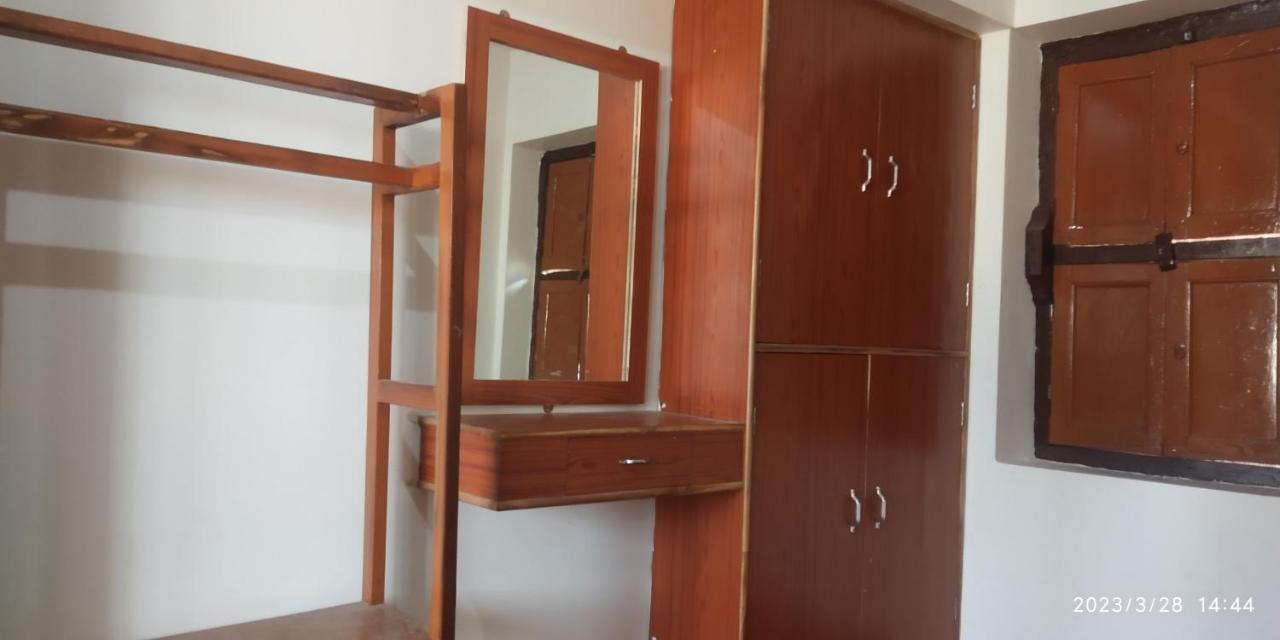 Bhuban Heritage Inn プリ エクステリア 写真